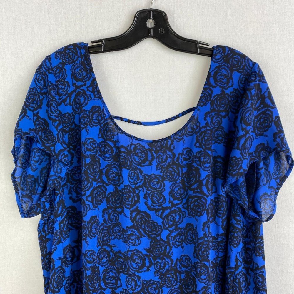 Torrid Rose Pattern Blue Top - image 2
